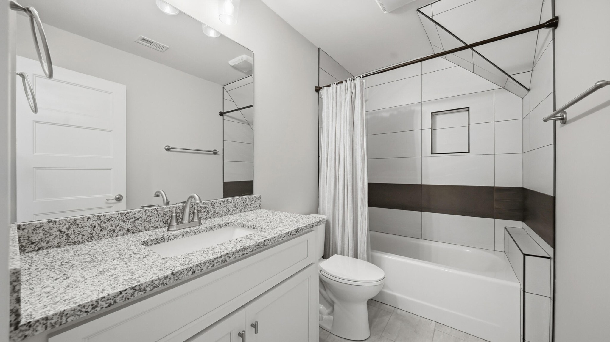 10607 Flicker Way Property Photo 22