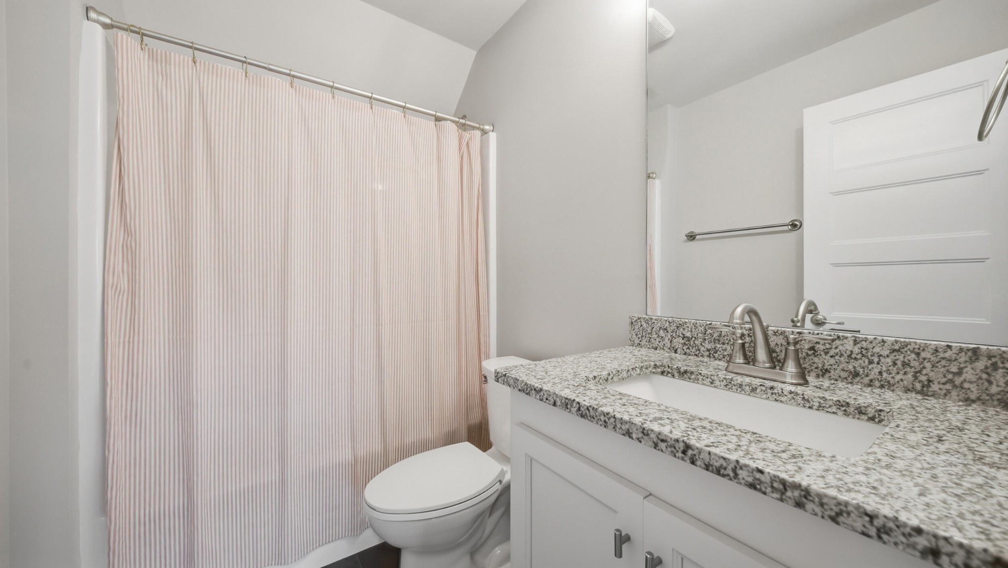 10607 Flicker Way Property Photo 25