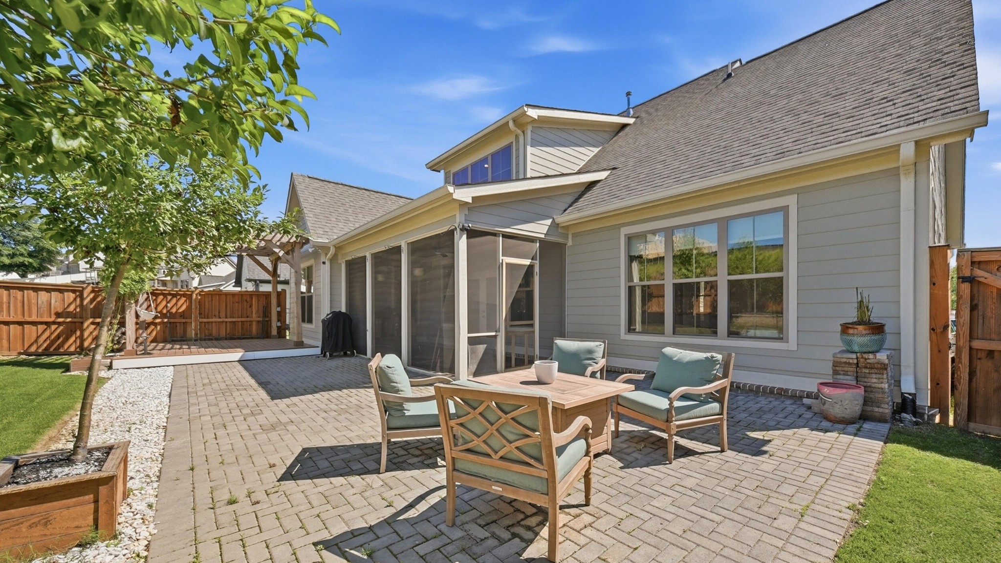 10607 Flicker Way Property Photo 30