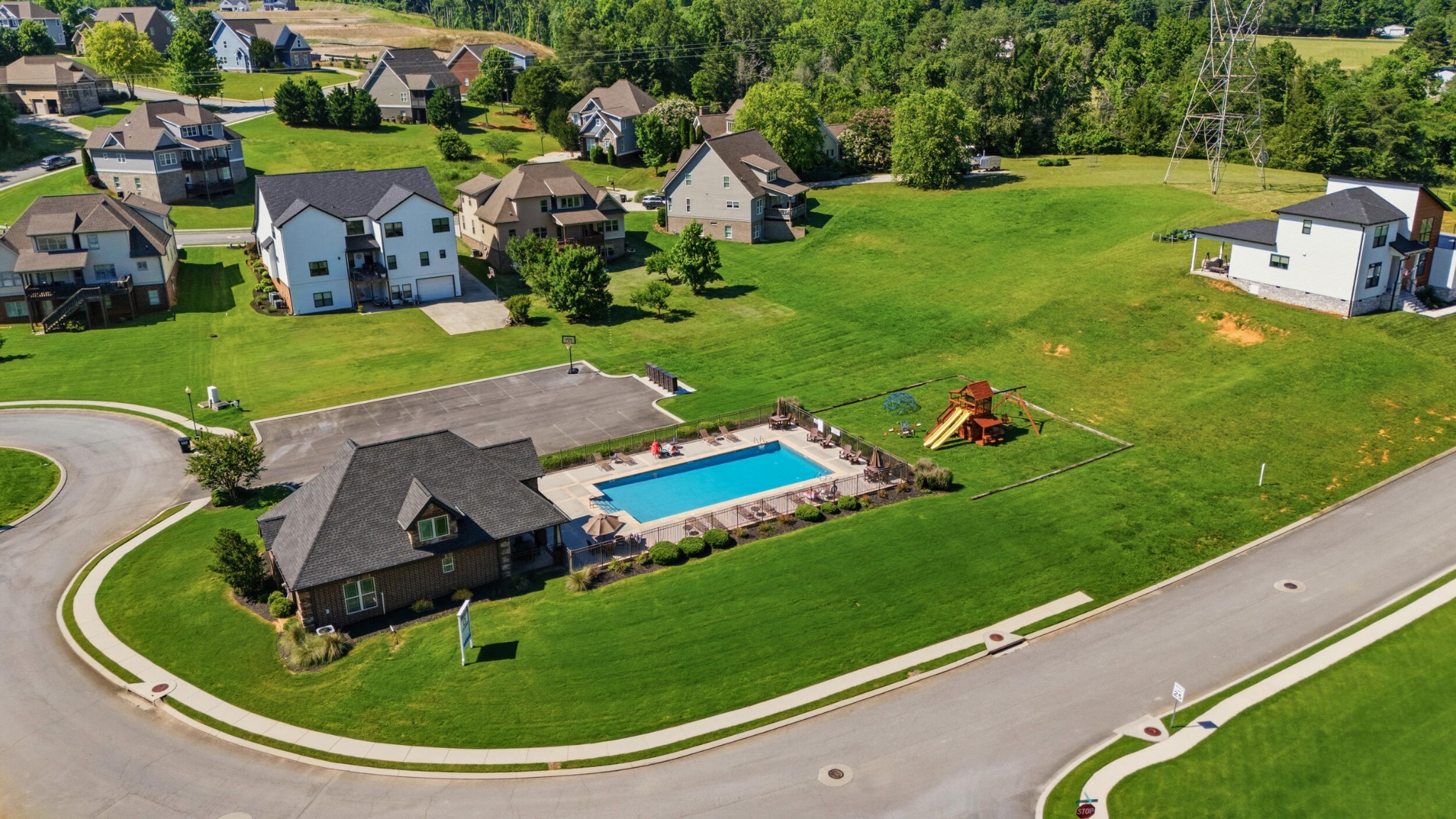 10607 Flicker Way Property Photo 40