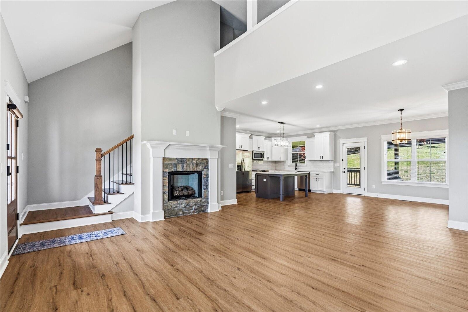 315 Windy Hill Drive Property Photo 4