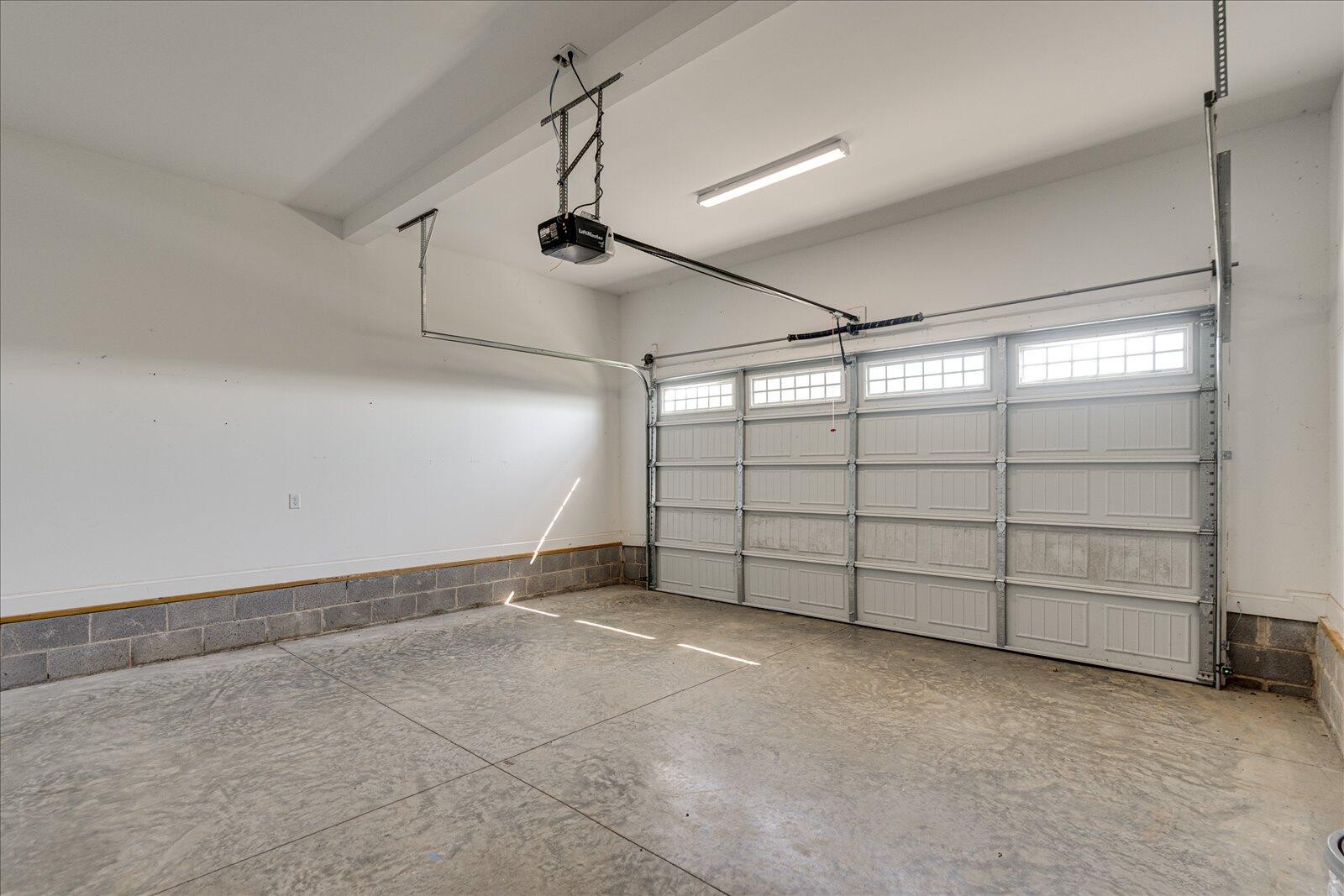 315 Windy Hill Drive Property Photo 40