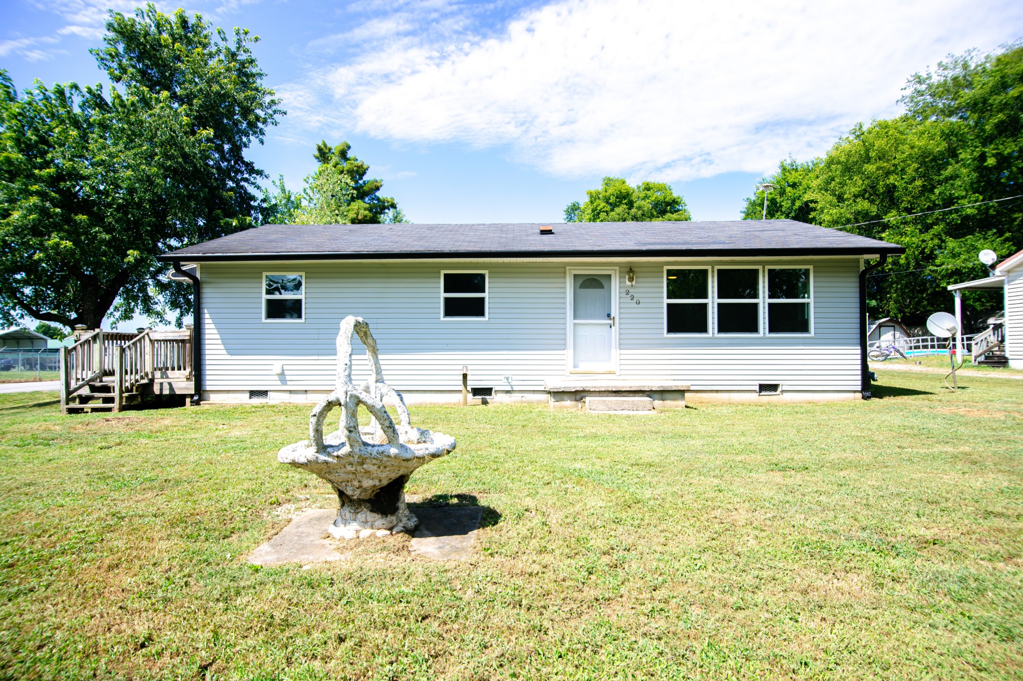 220 Austin Ave Property Photo 1