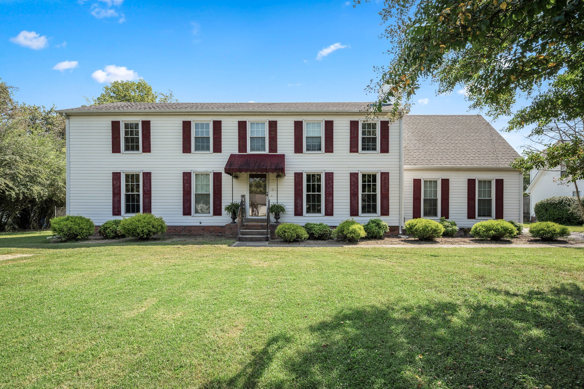 648 Greystone Dr
