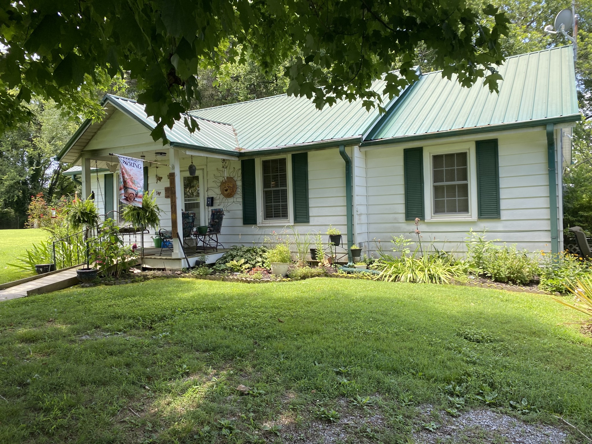 1296 Bethel Rd Property Photo 1