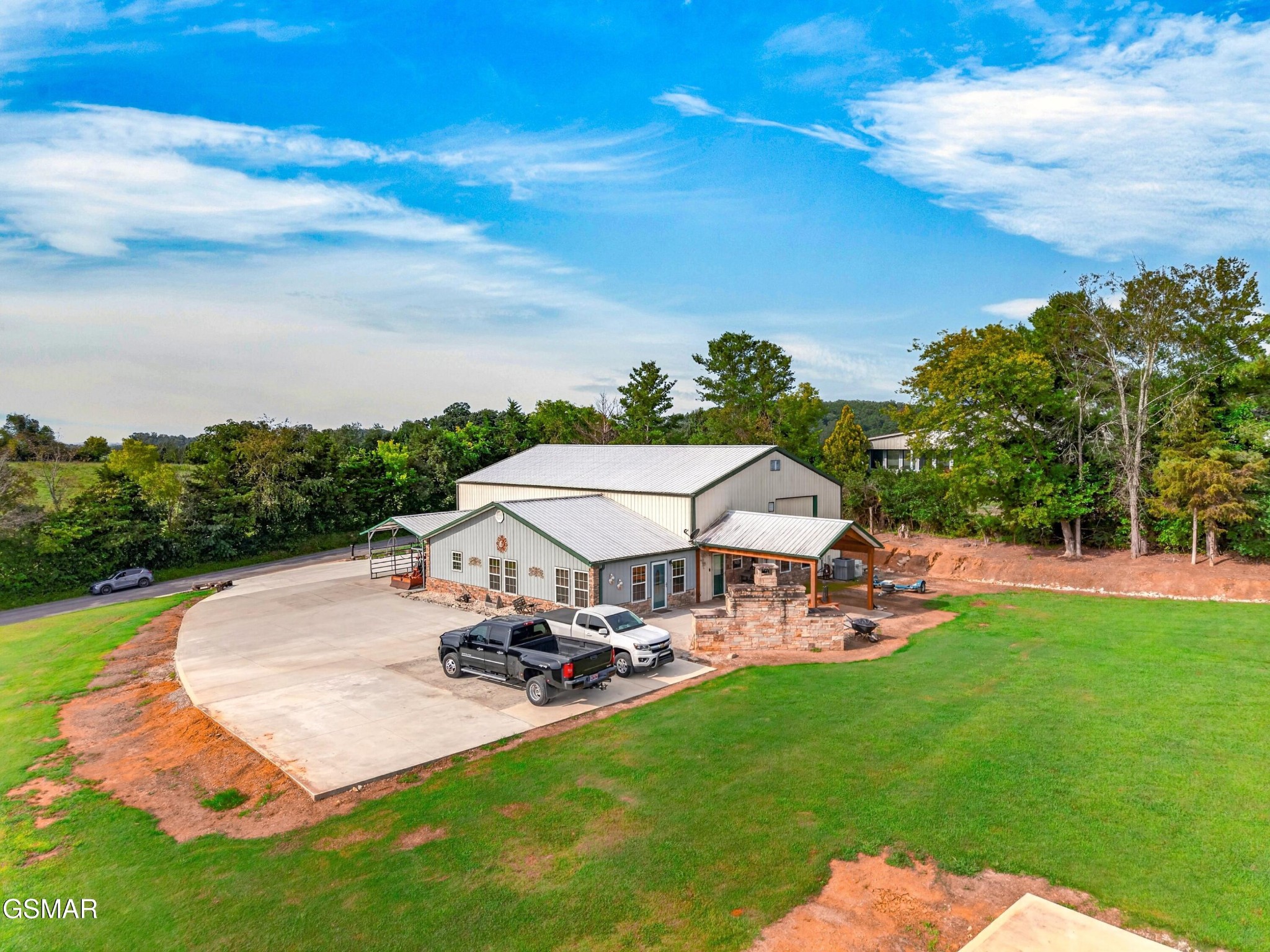 428 Shrader Road Property Photo 4