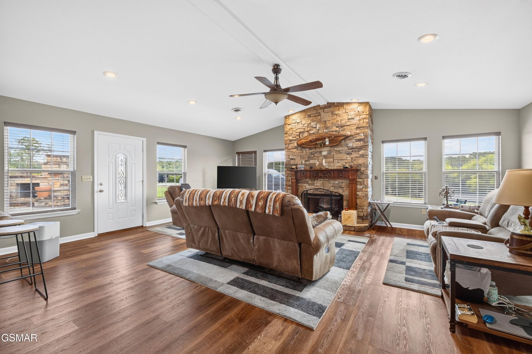 428 Shrader Road Property Photo 8