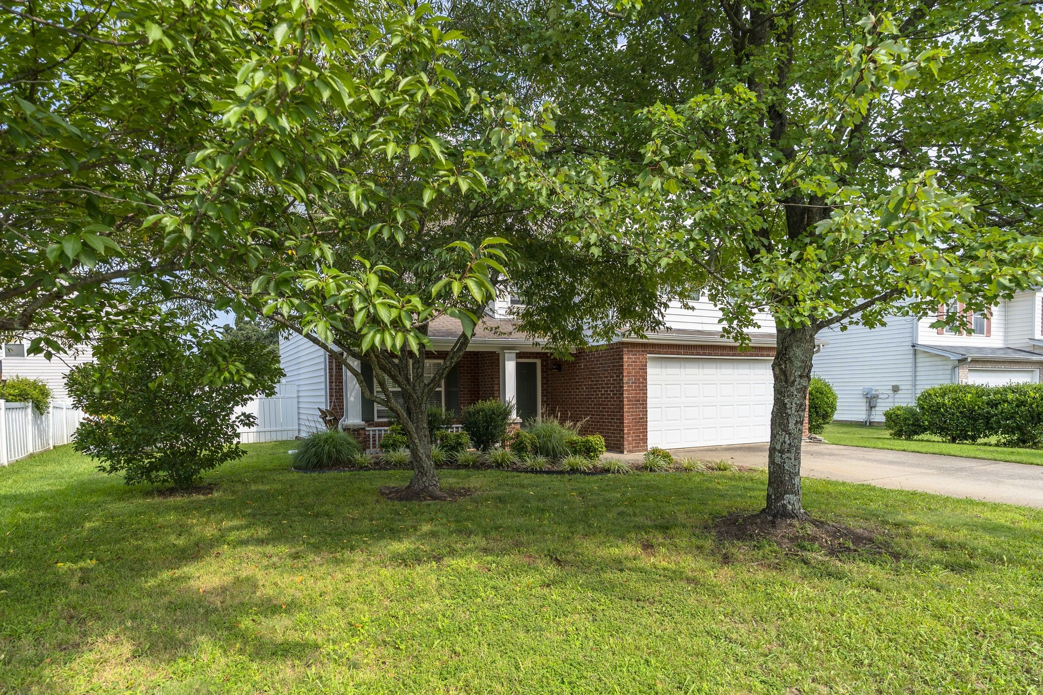 5534 Middlebury Dr Property Photo 3