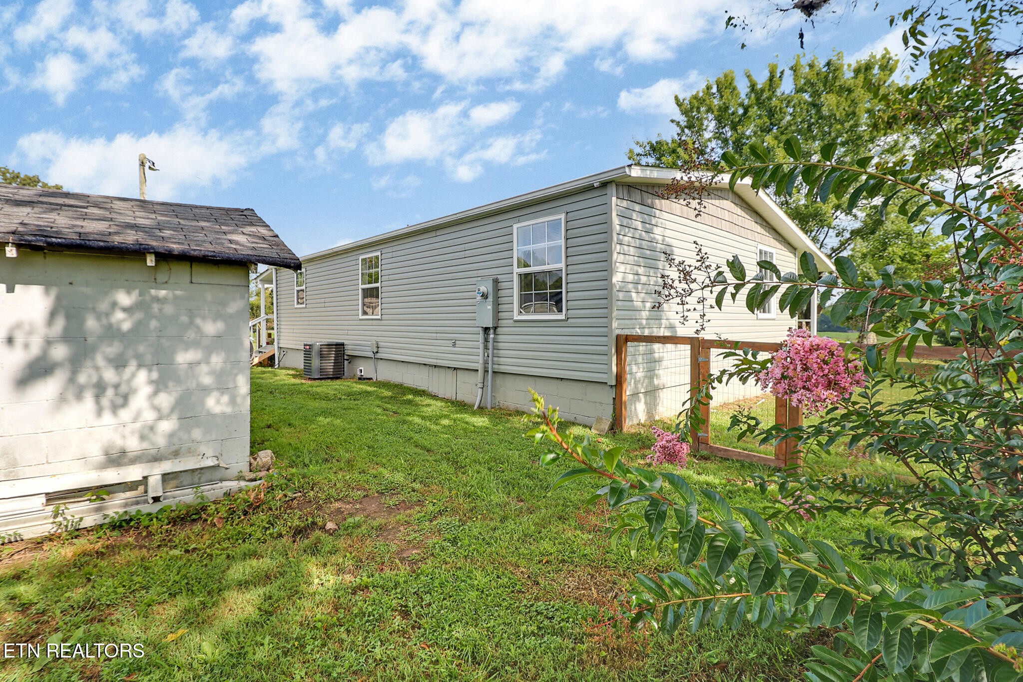 1197 Campground Rd Property Photo 33