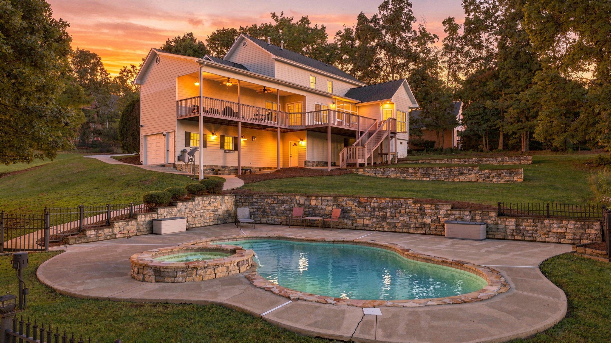 388 Double Tree Drive, SE