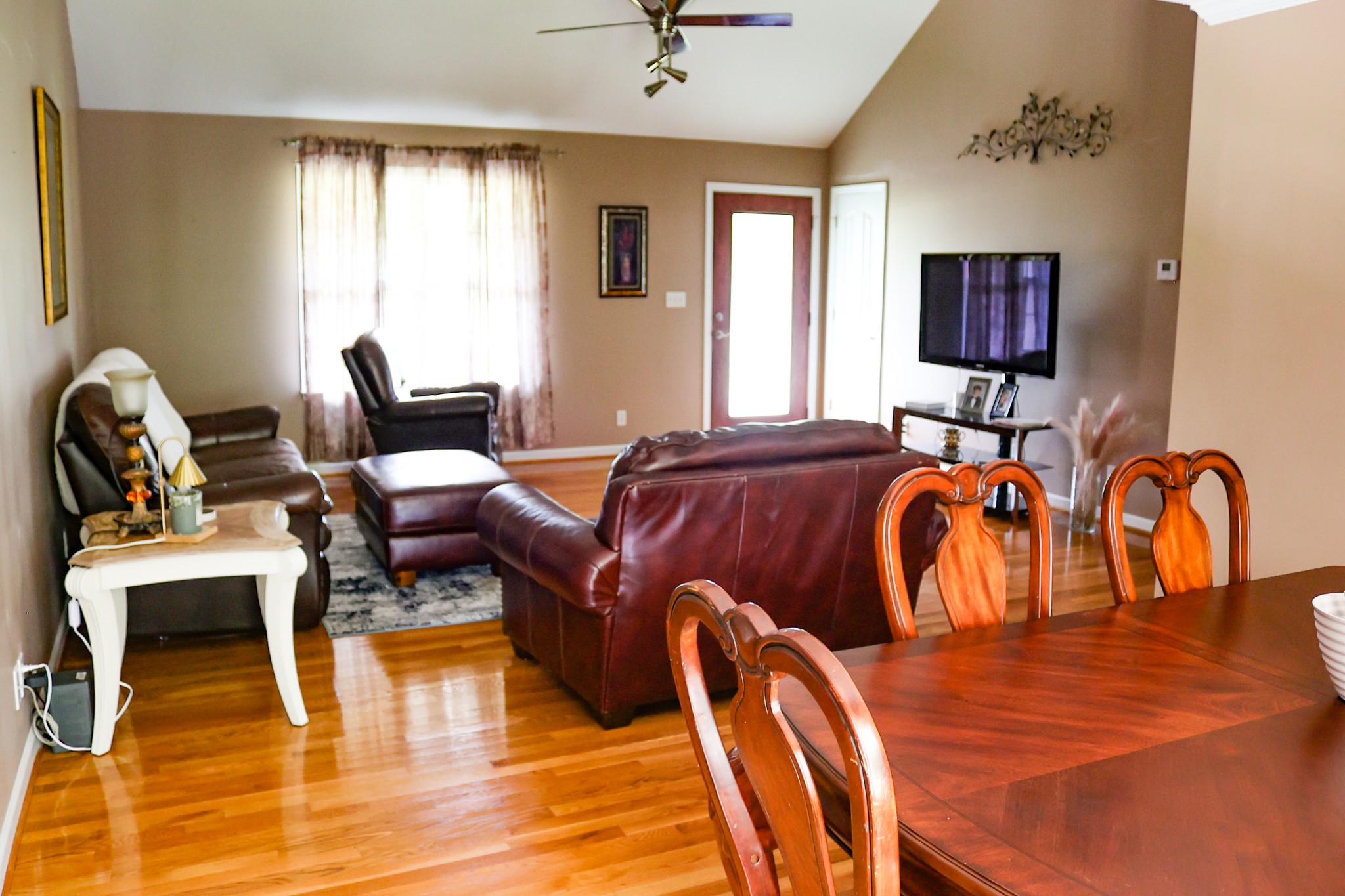 4693 Shelbyville Rd Property Photo 11