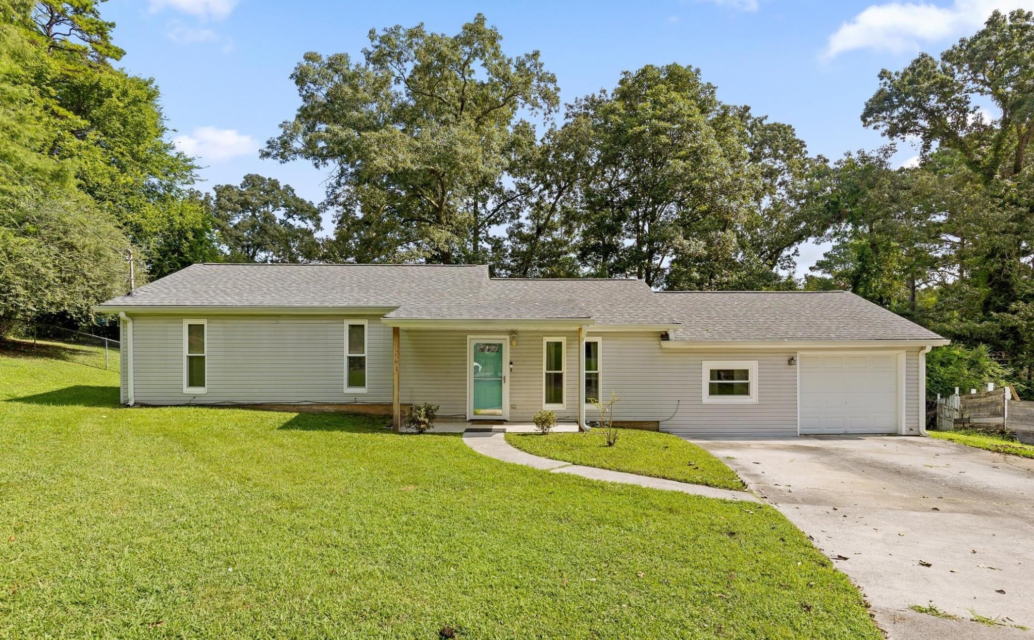9208 Musca Lane Property Photo 1
