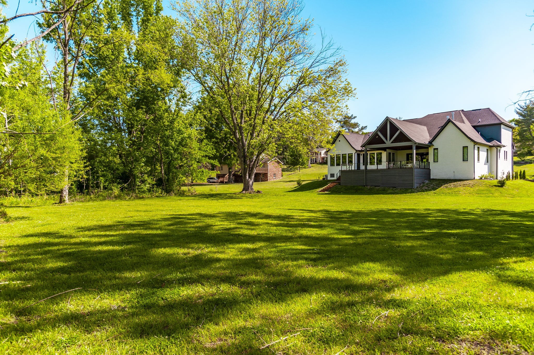 1305 Twin Springs Dr Property Photo 69
