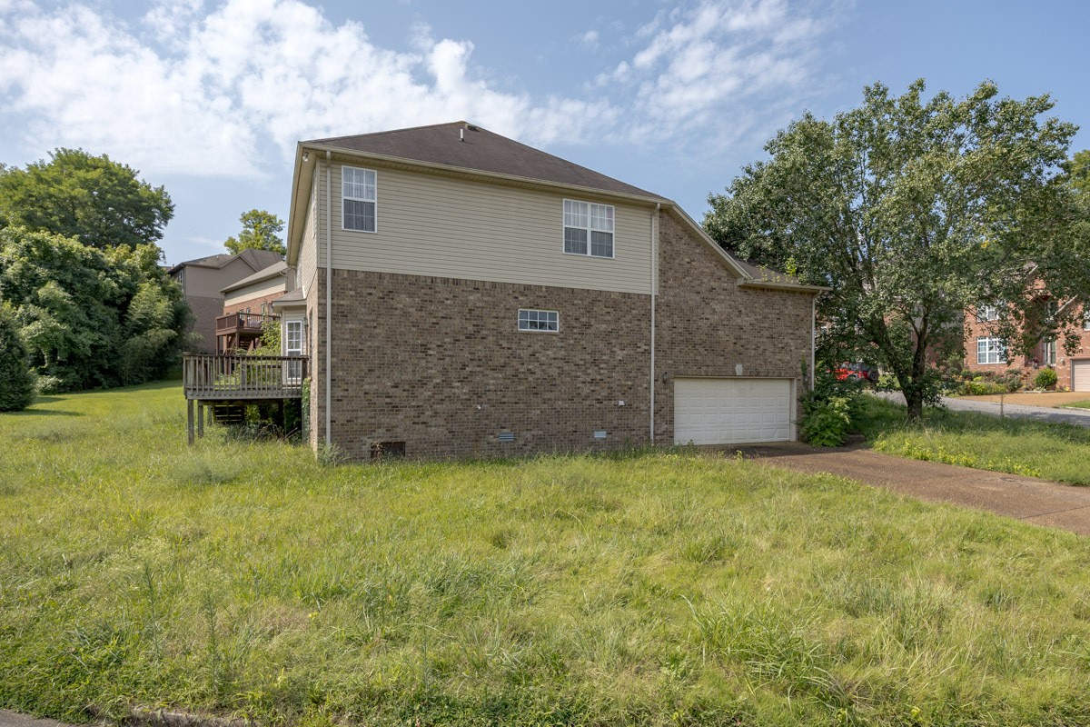 4809 Aaron Dr Property Photo 5