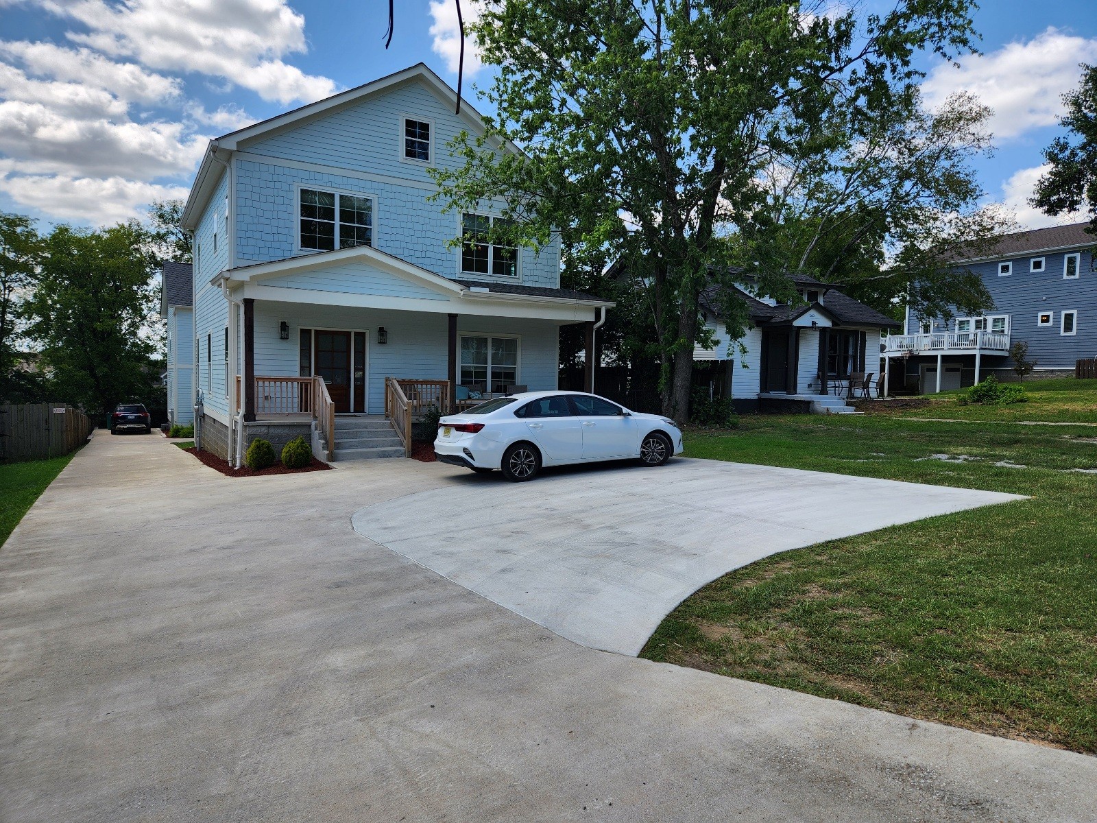 1002 Elvira Ave
