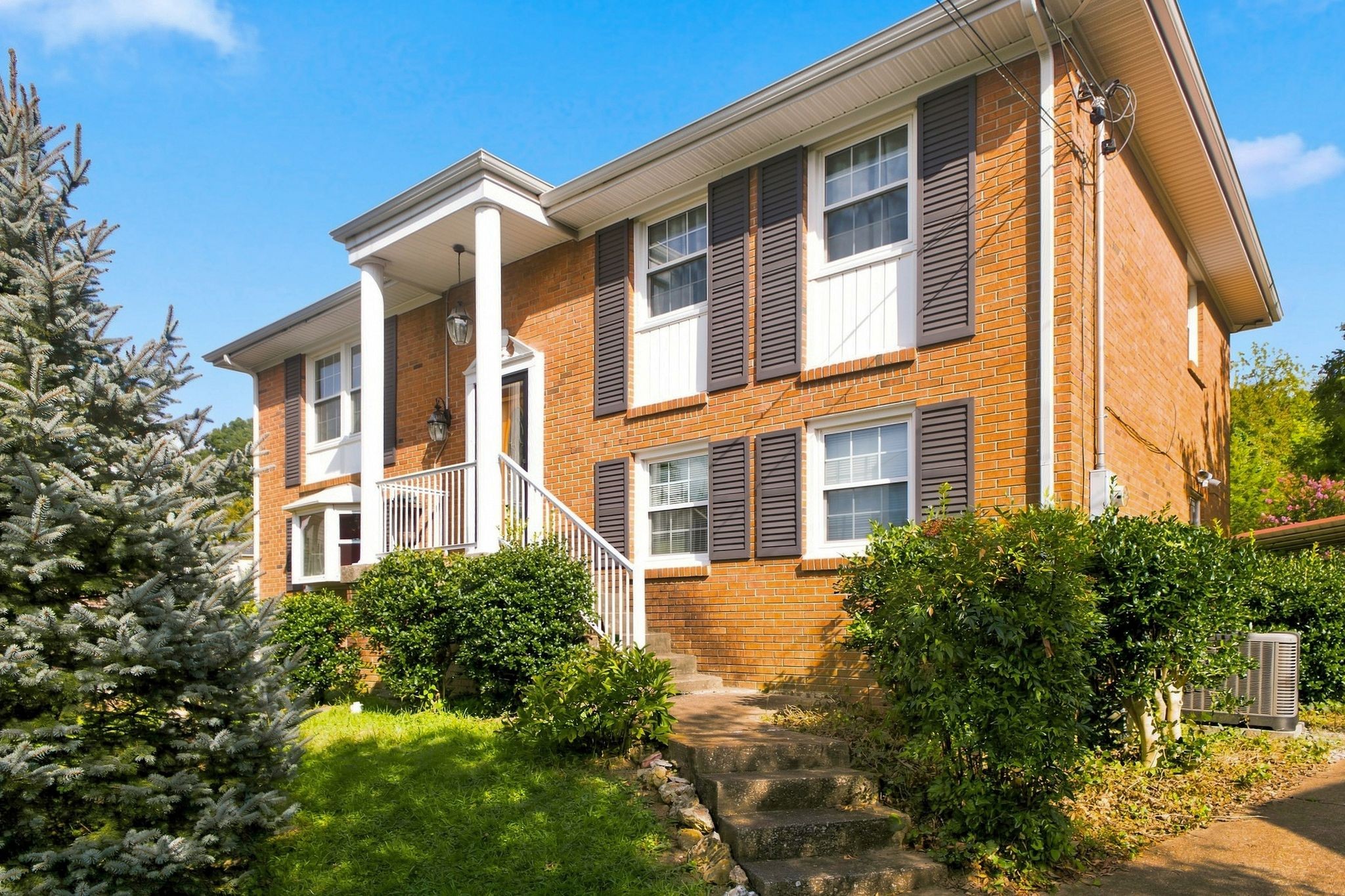 116 Jonesboro Ct Property Photo 1