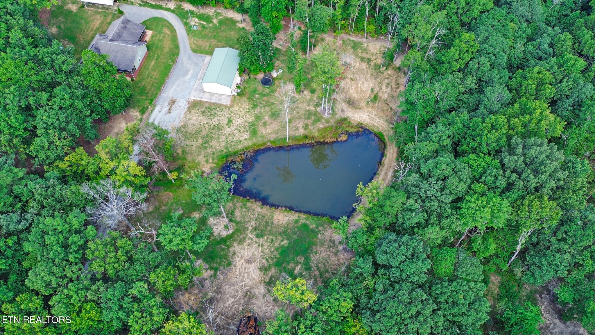 552 Robs Rd Property Photo 13