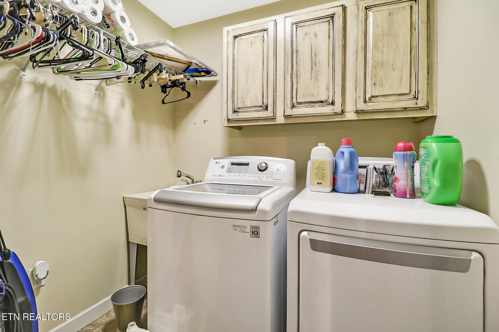 552 Robs Rd Property Photo 24