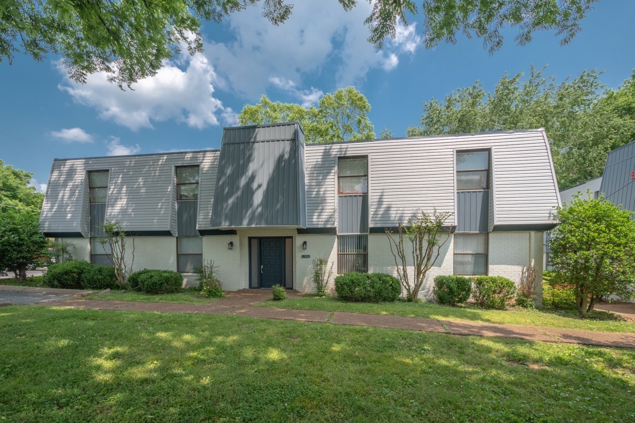 126 Walton Ferry Rd Property Photo 6
