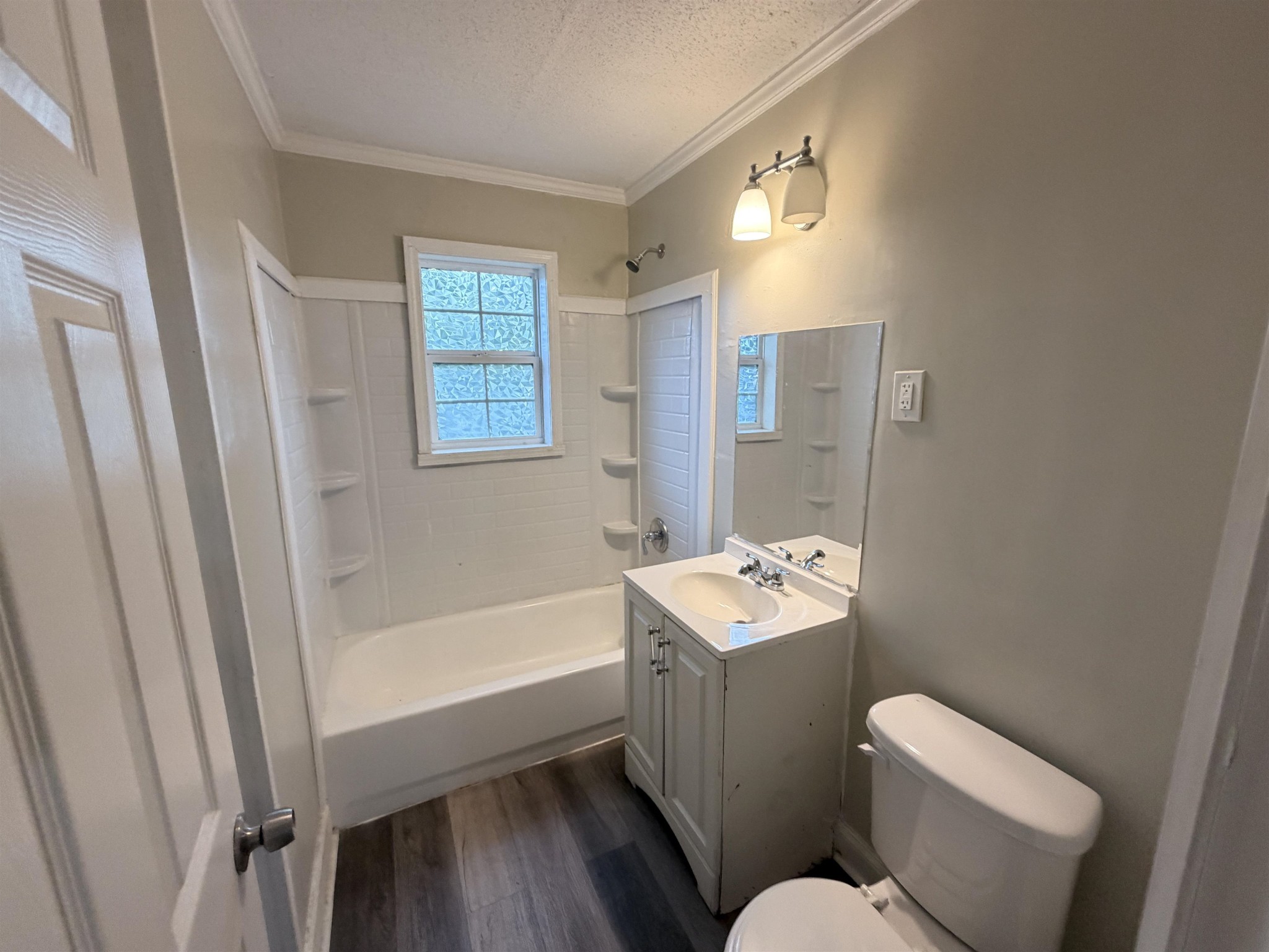 1654 Ely St Property Photo 12