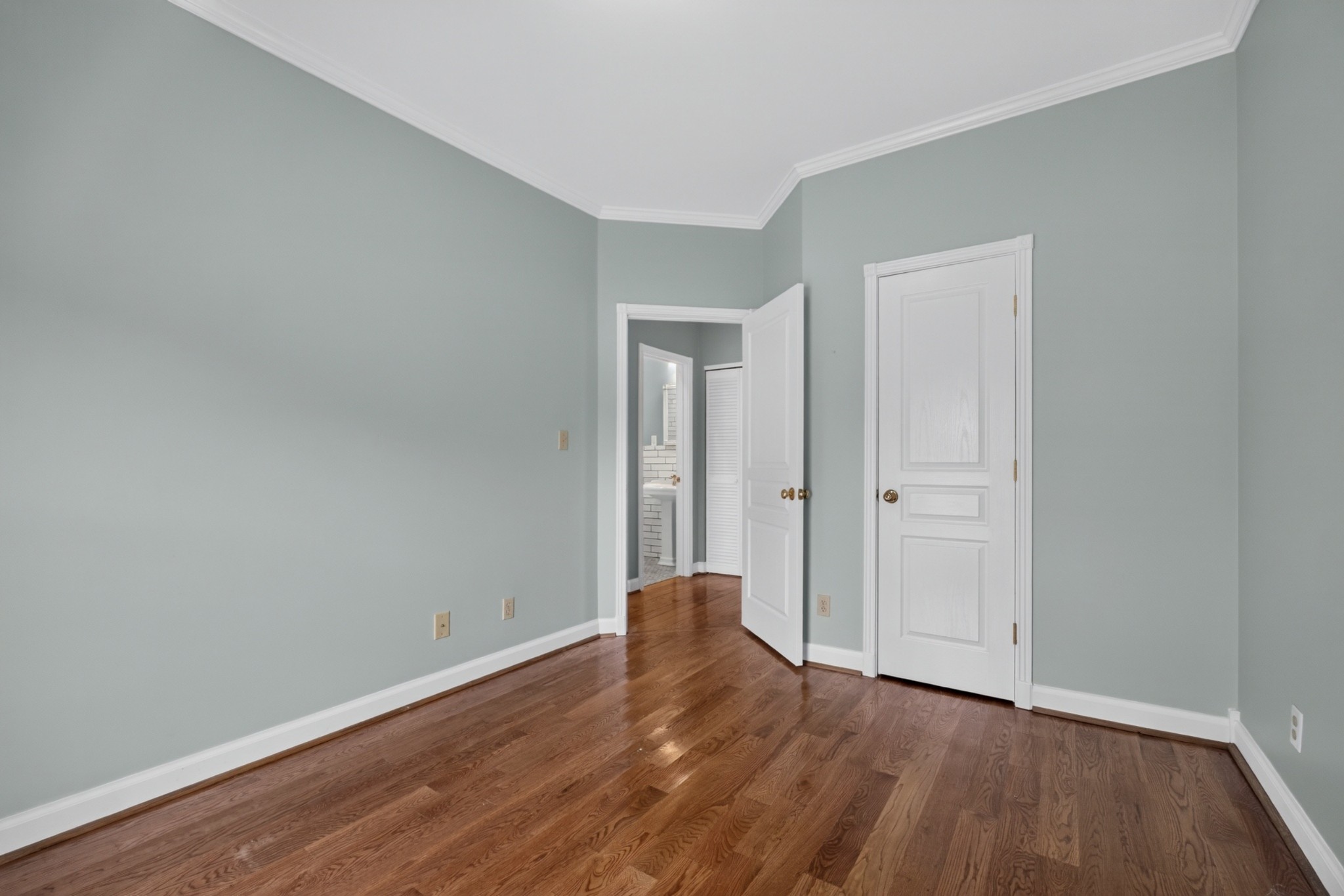 712 S College St Property Photo 10