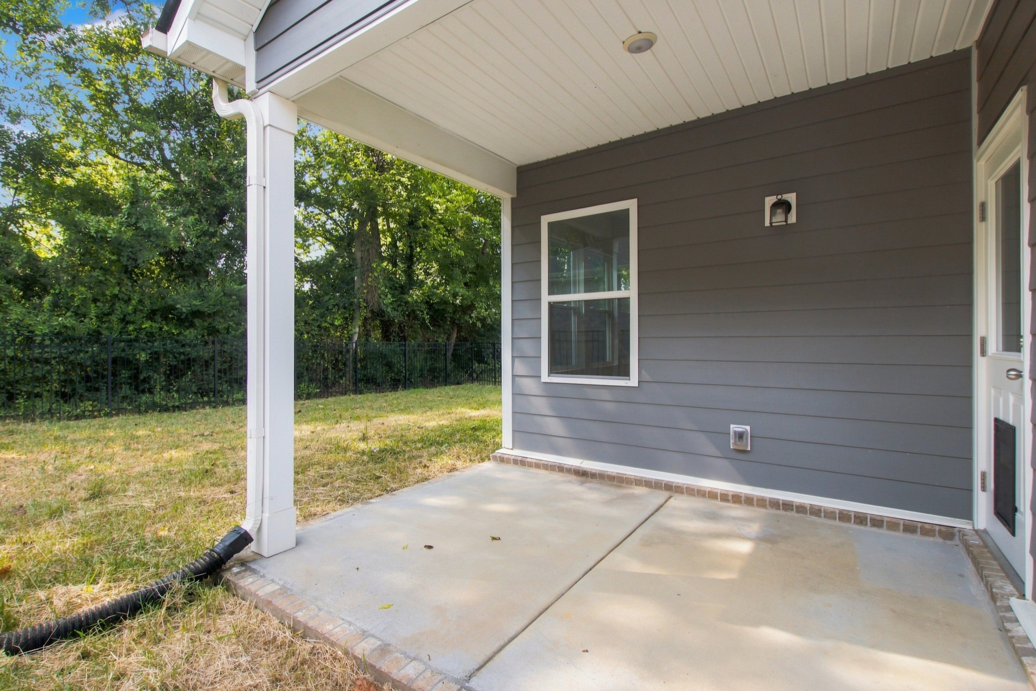 2924 Eckersley Dr Property Photo 49