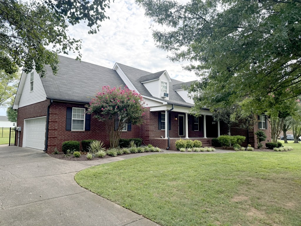 3006 Chapel Hills Dr Property Photo 1