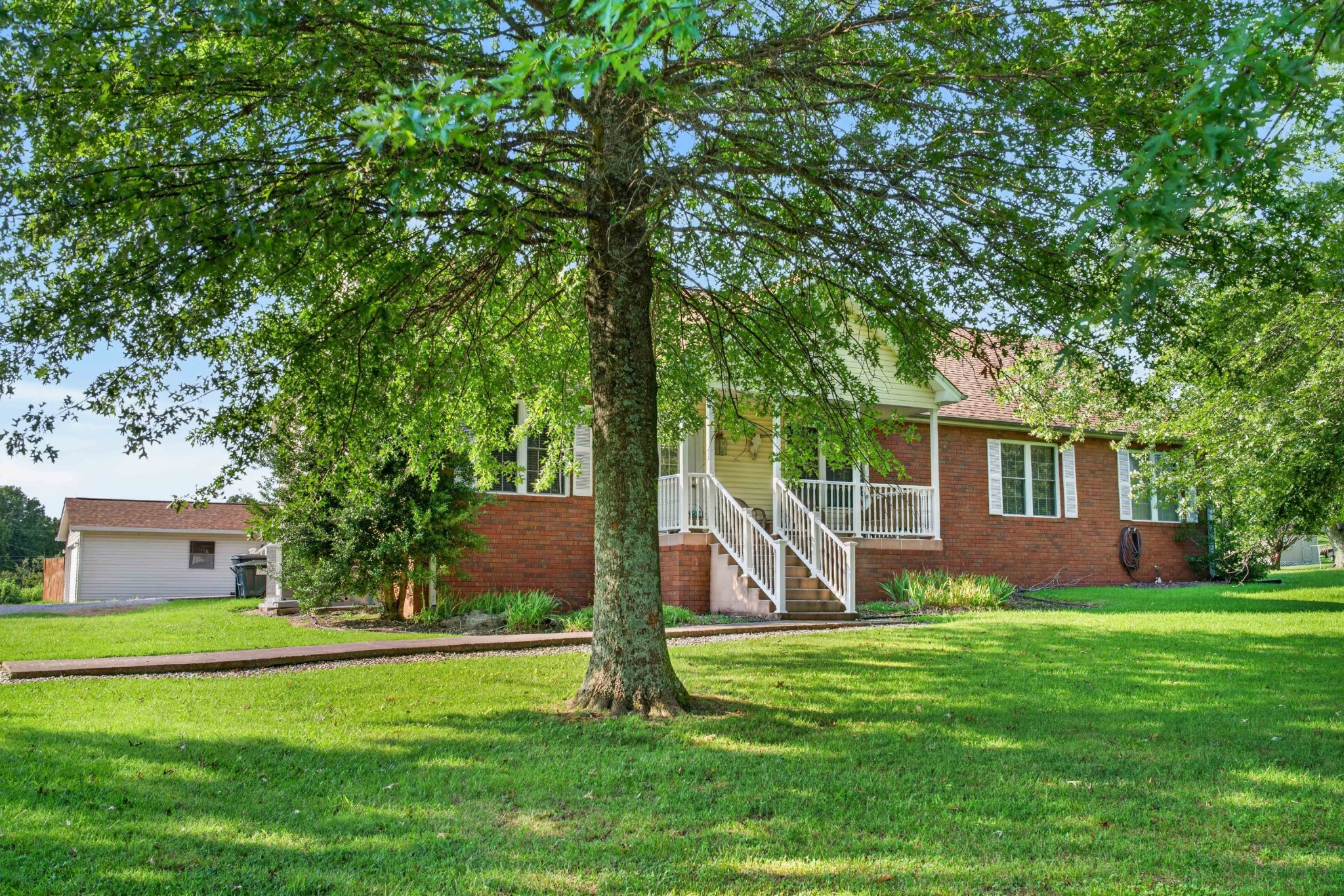 364 Ben Albert Rd Property Photo 3