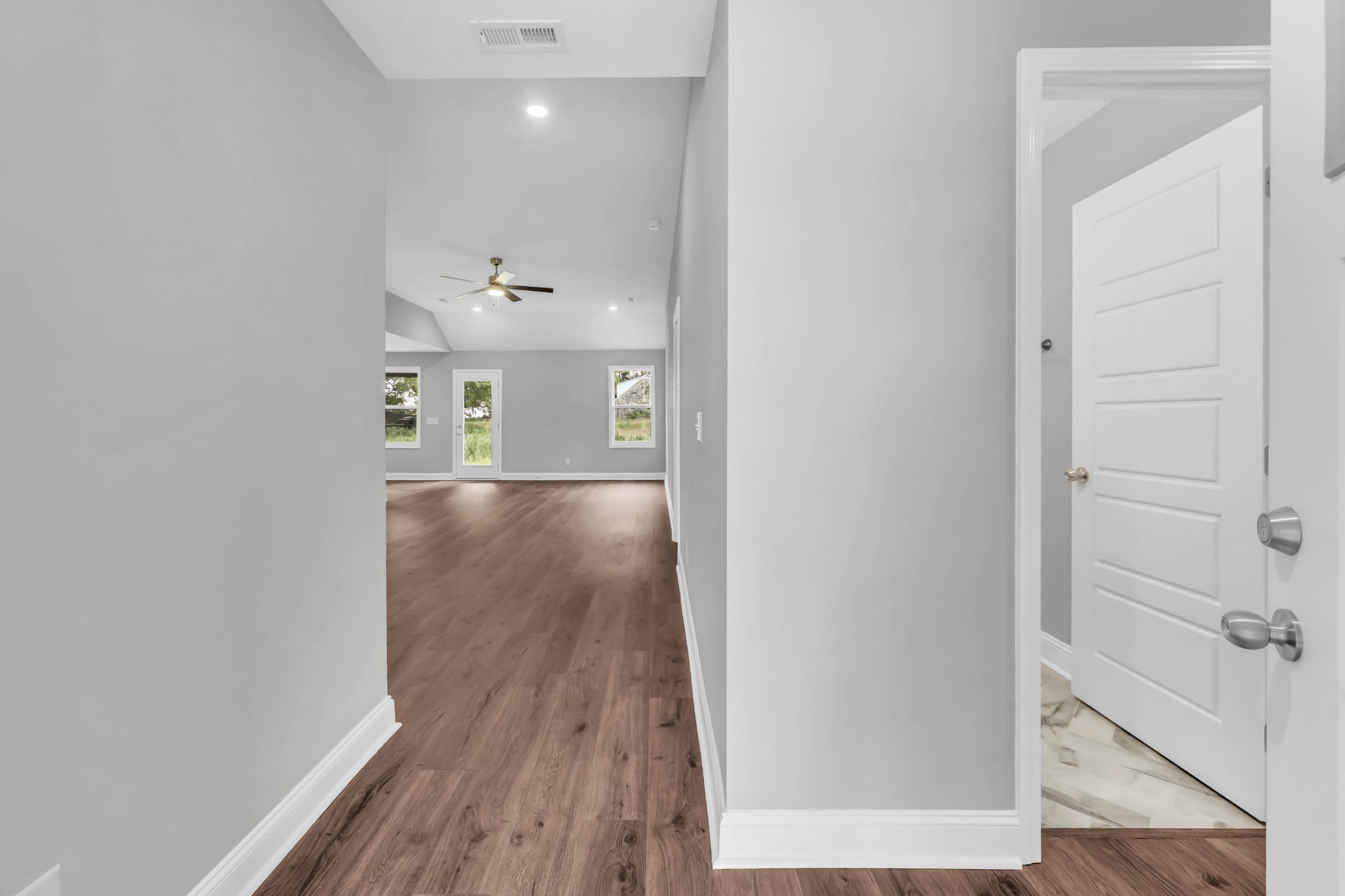2669 Brewster Dr Property Photo 8