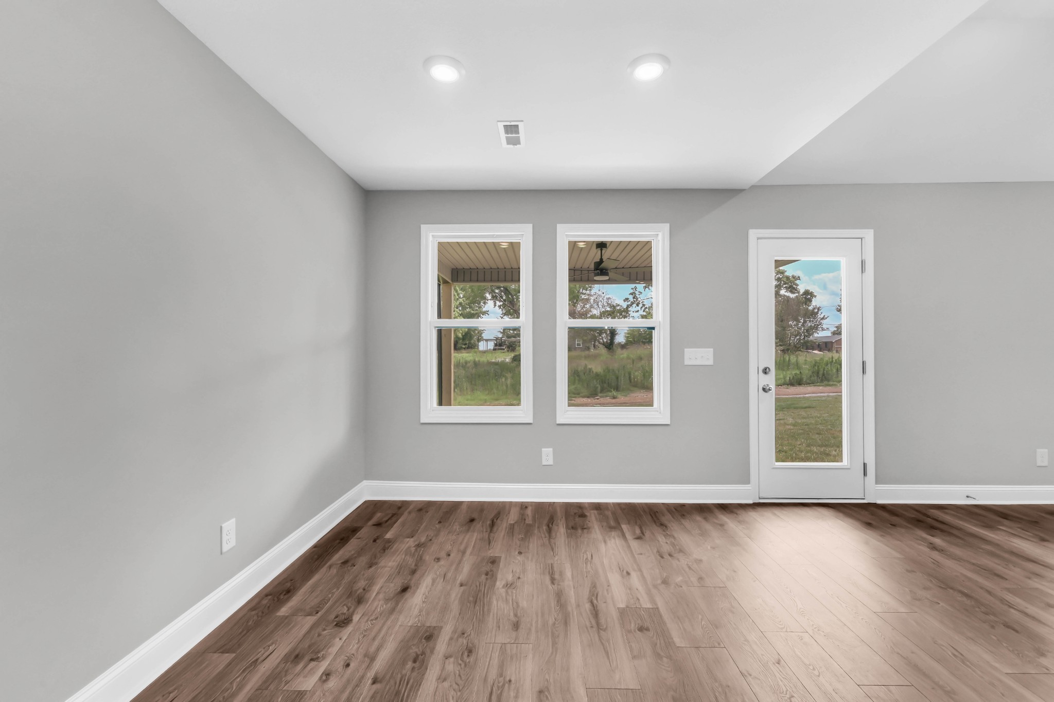 2669 Brewster Dr Property Photo 13