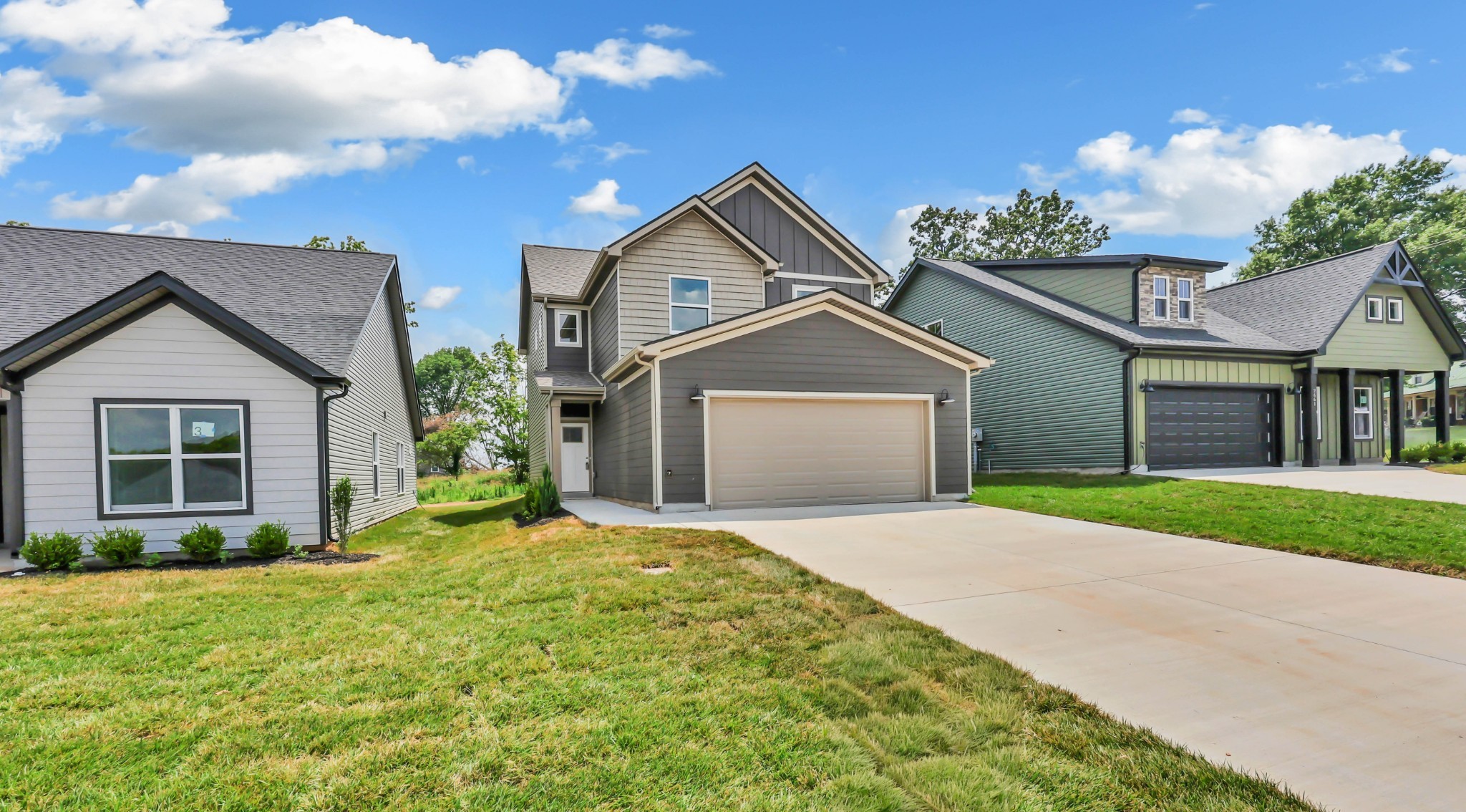 2665 Brewster Dr Property Photo 1