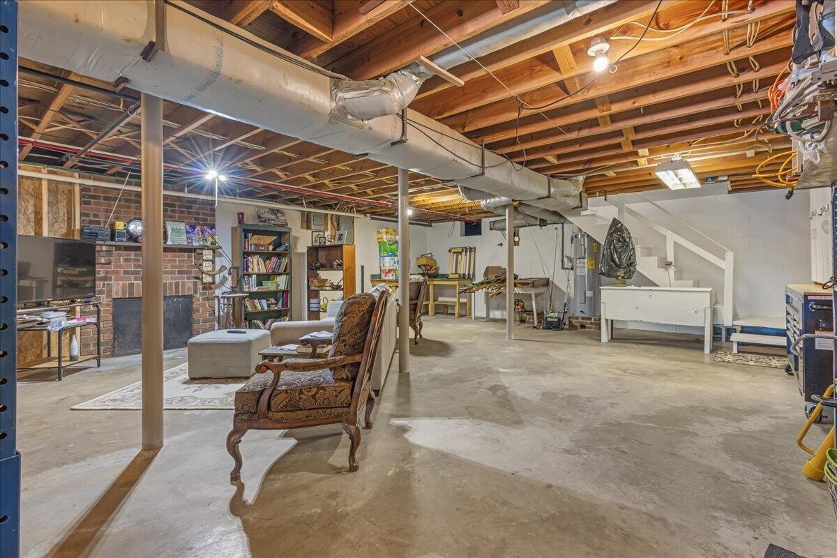 2065 Highway 30 E Property Photo 24
