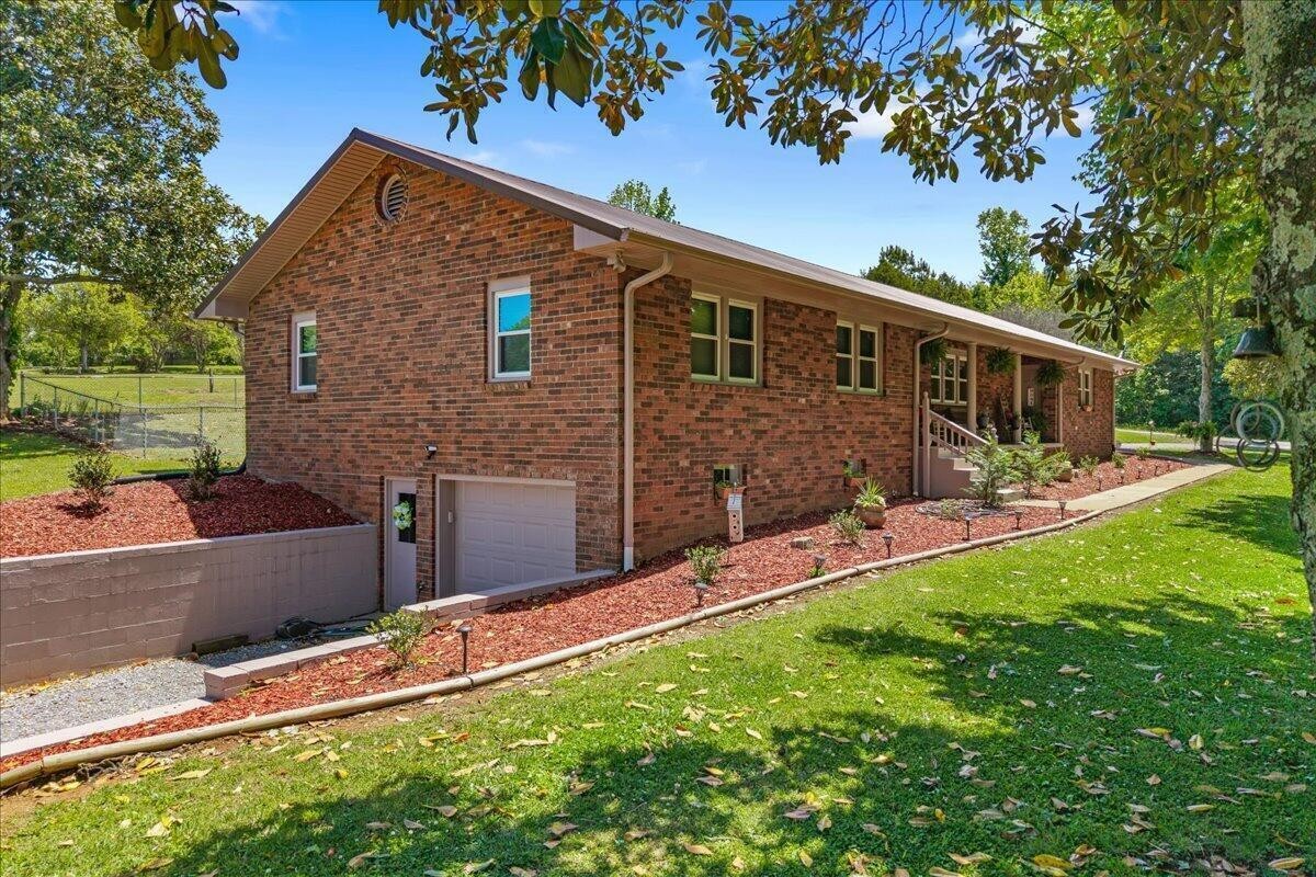 2065 Highway 30 E Property Photo 37