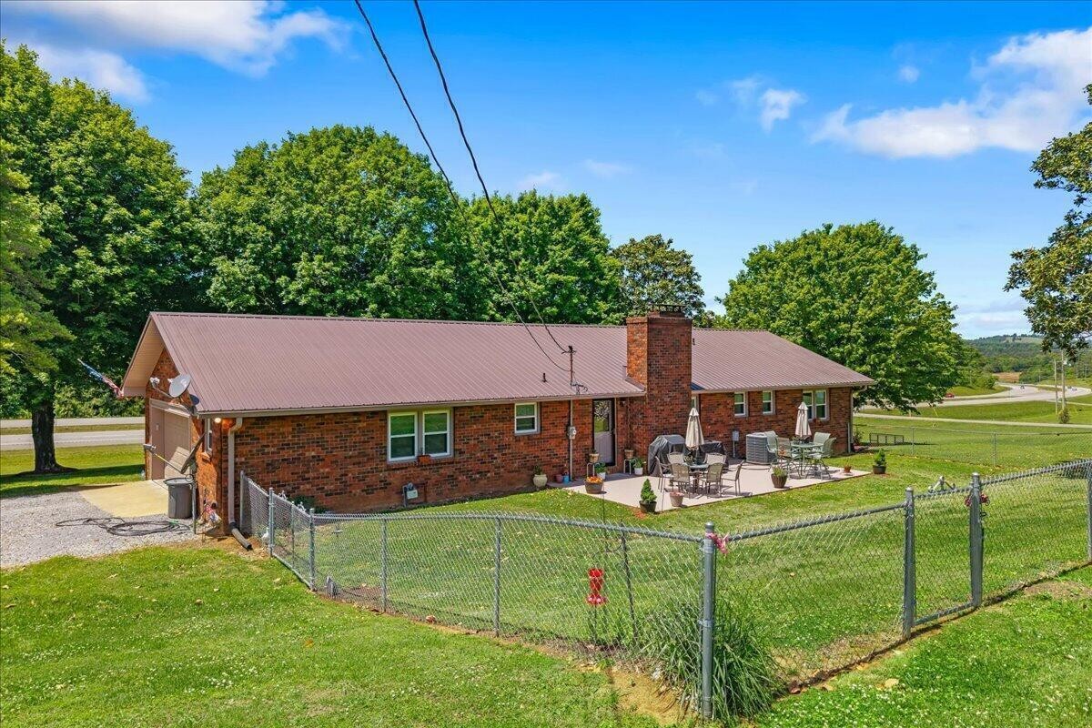 2065 Highway 30 E Property Photo 39