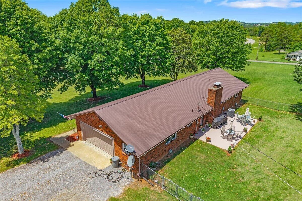 2065 Highway 30 E Property Photo 40