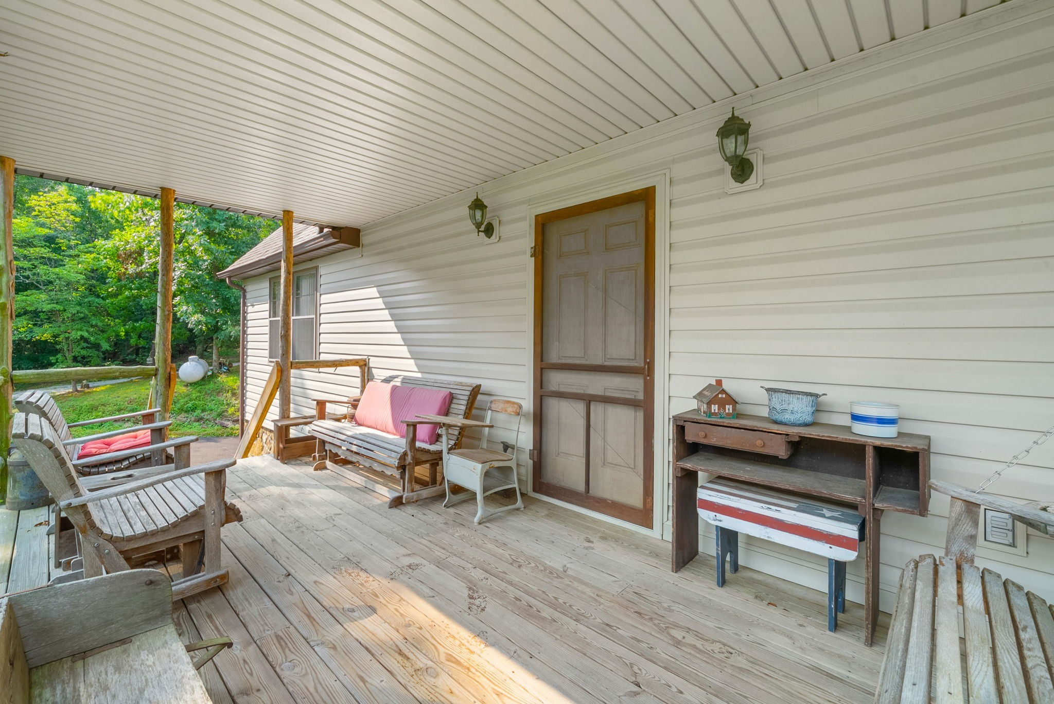 10121 Princeton Rd Property Photo 6