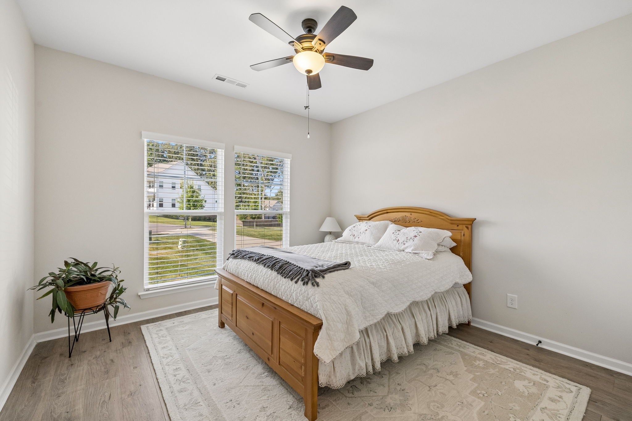 7137 Pepper Tree Cir Property Photo 19