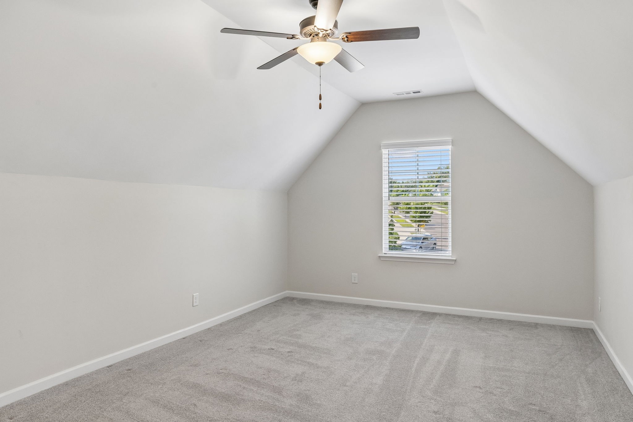 7137 Pepper Tree Cir Property Photo 29
