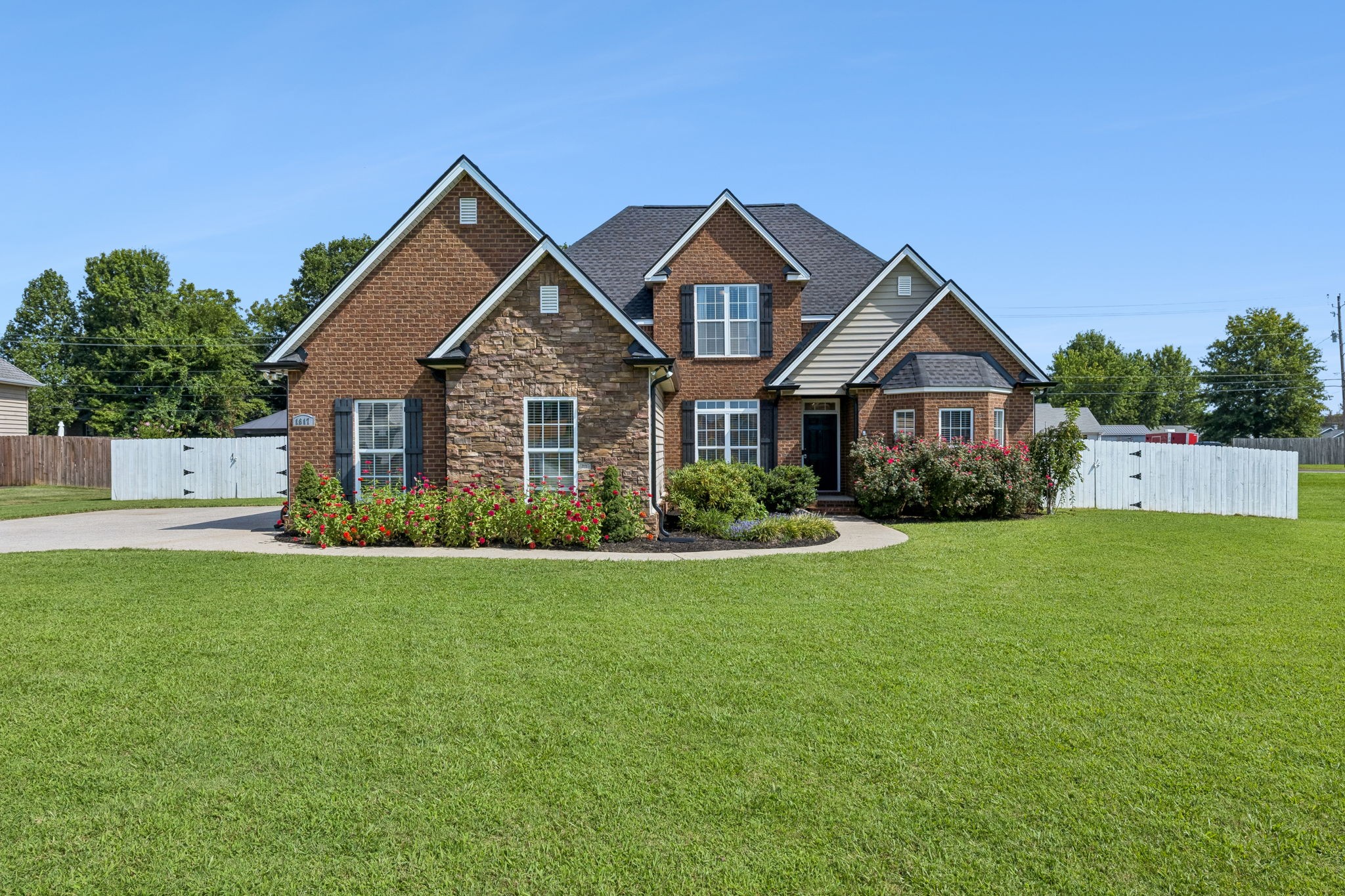 1817 Splash Pl Property Photo 1
