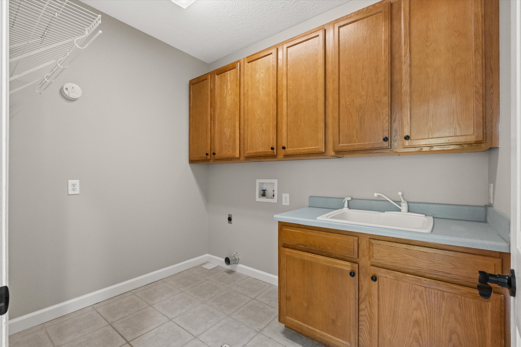 1227 Mount Vernon Ln Property Photo 14
