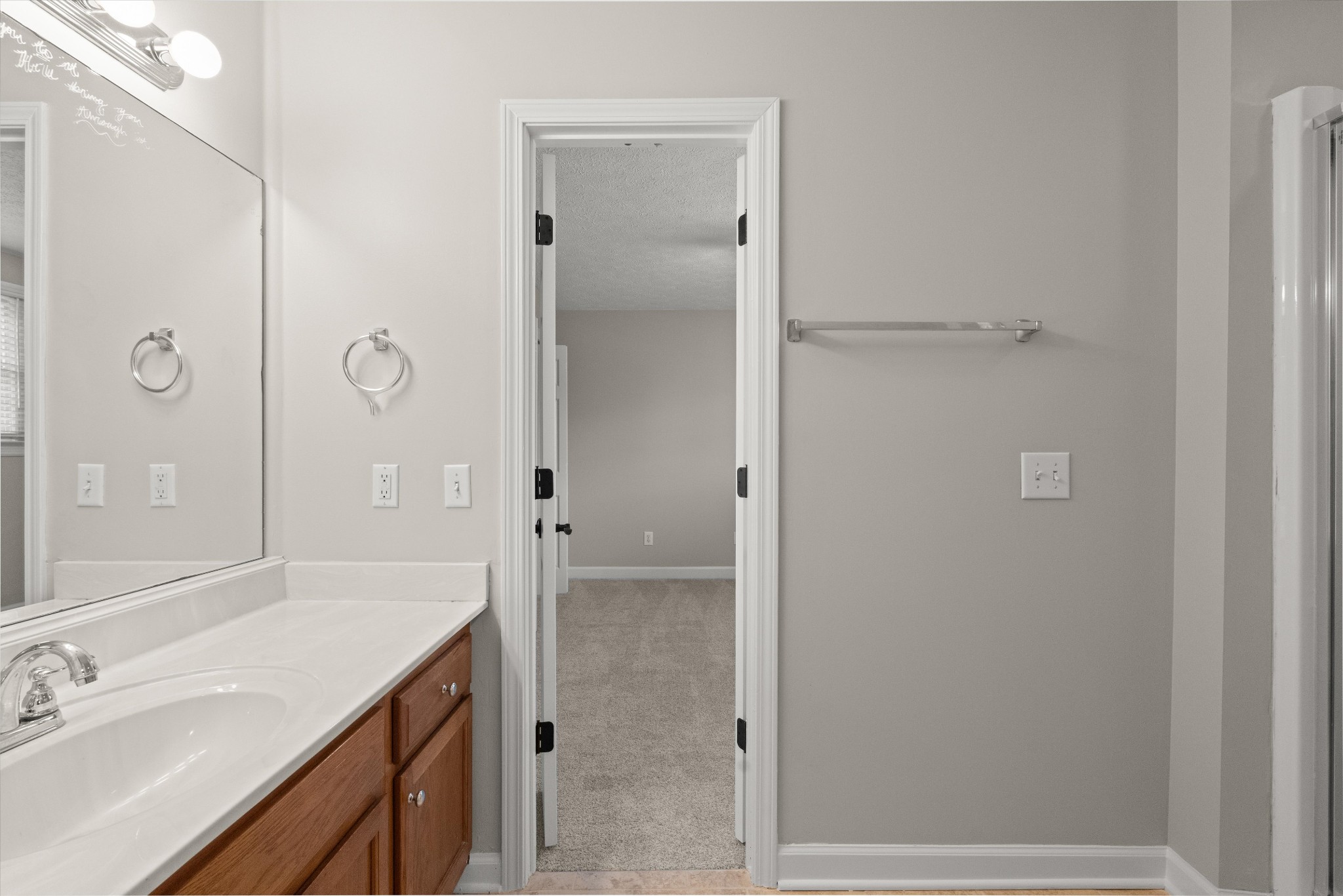 1227 Mount Vernon Ln Property Photo 30