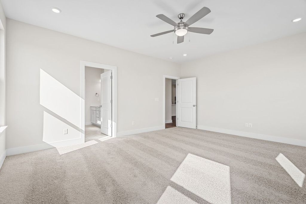1433 Charles Dr Property Photo 17