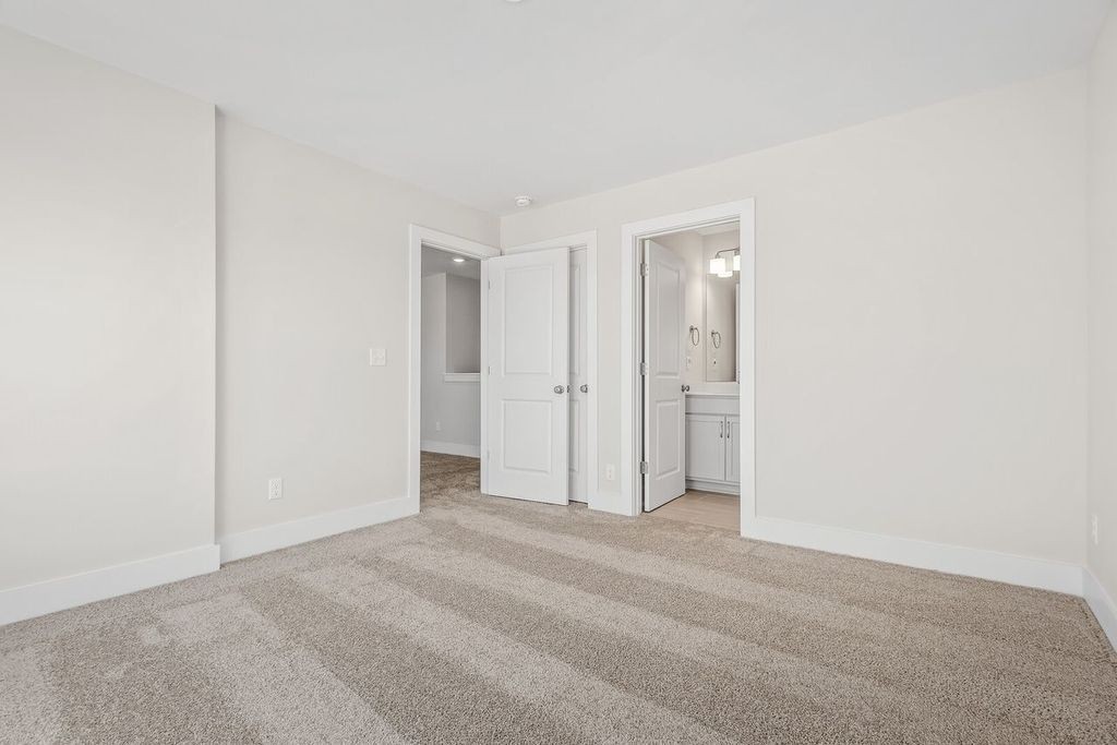 1433 Charles Dr Property Photo 22