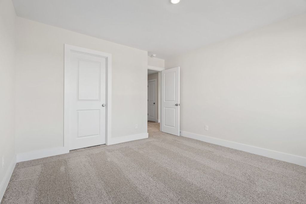 1433 Charles Dr Property Photo 26