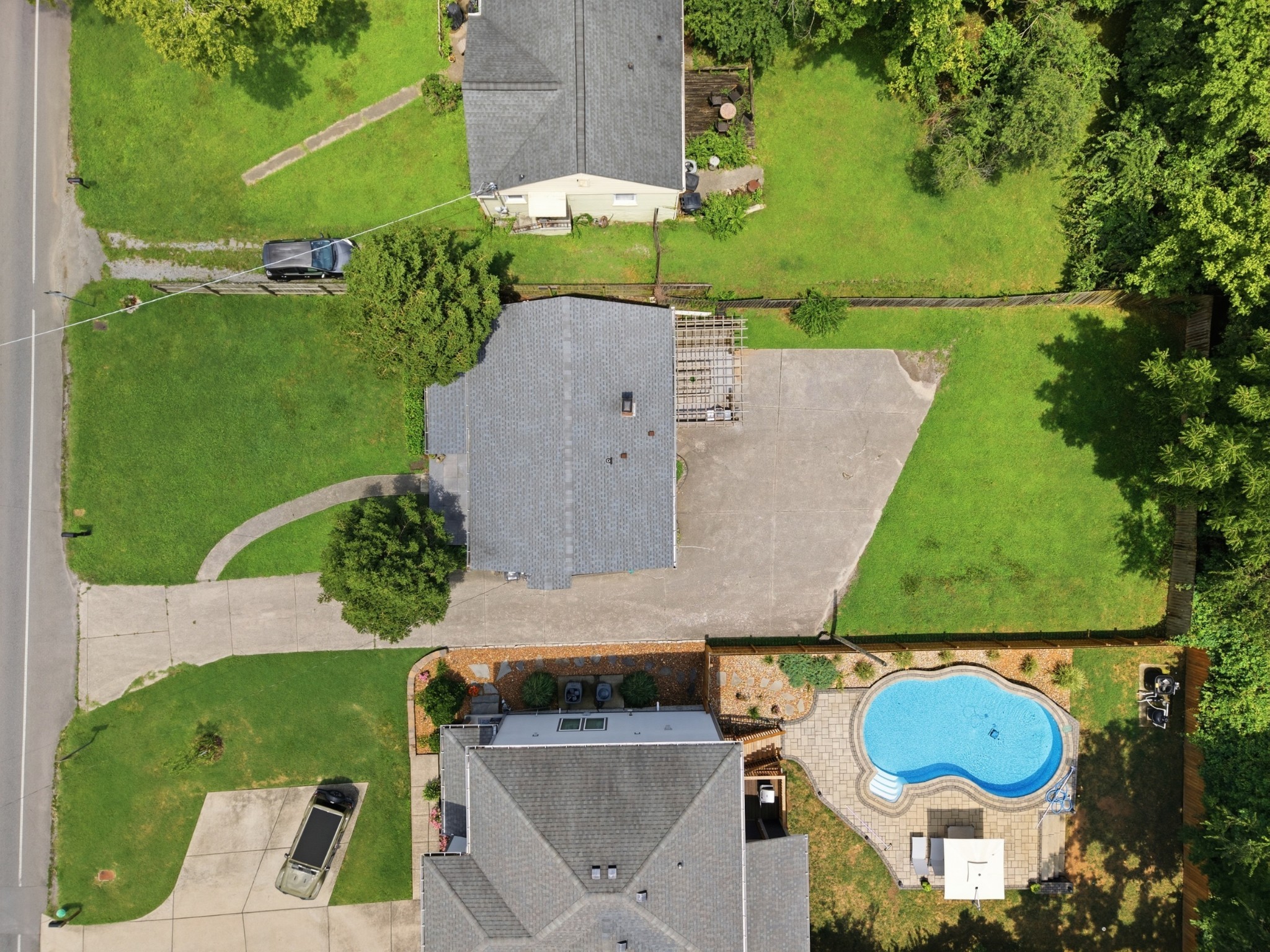 1901 Riverside Dr Property Photo 34