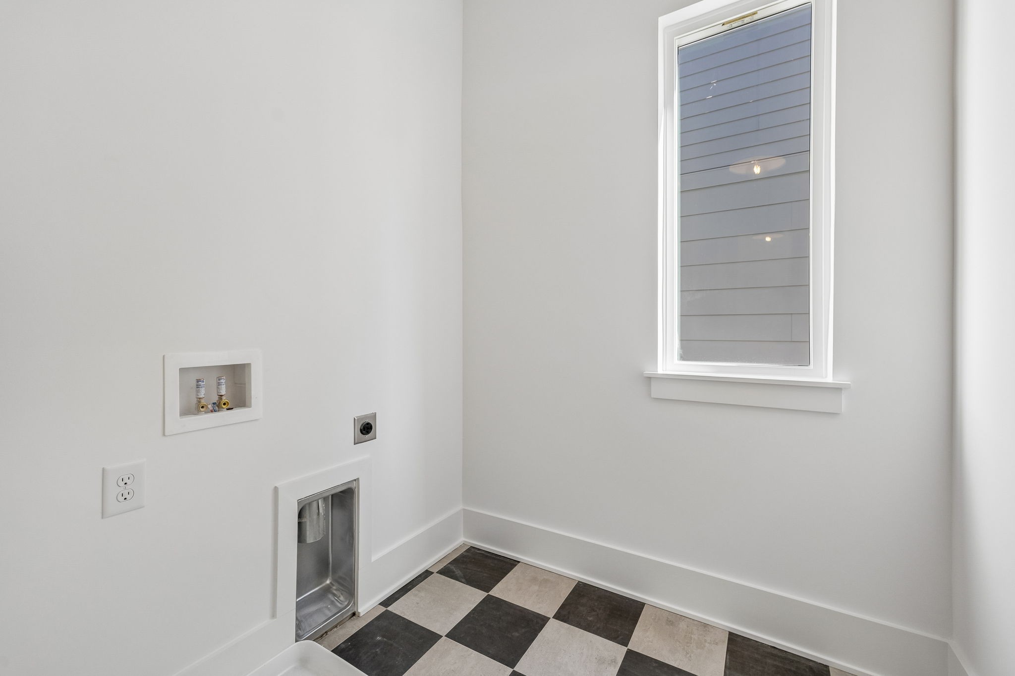 1625a Northview Ave Property Photo 34
