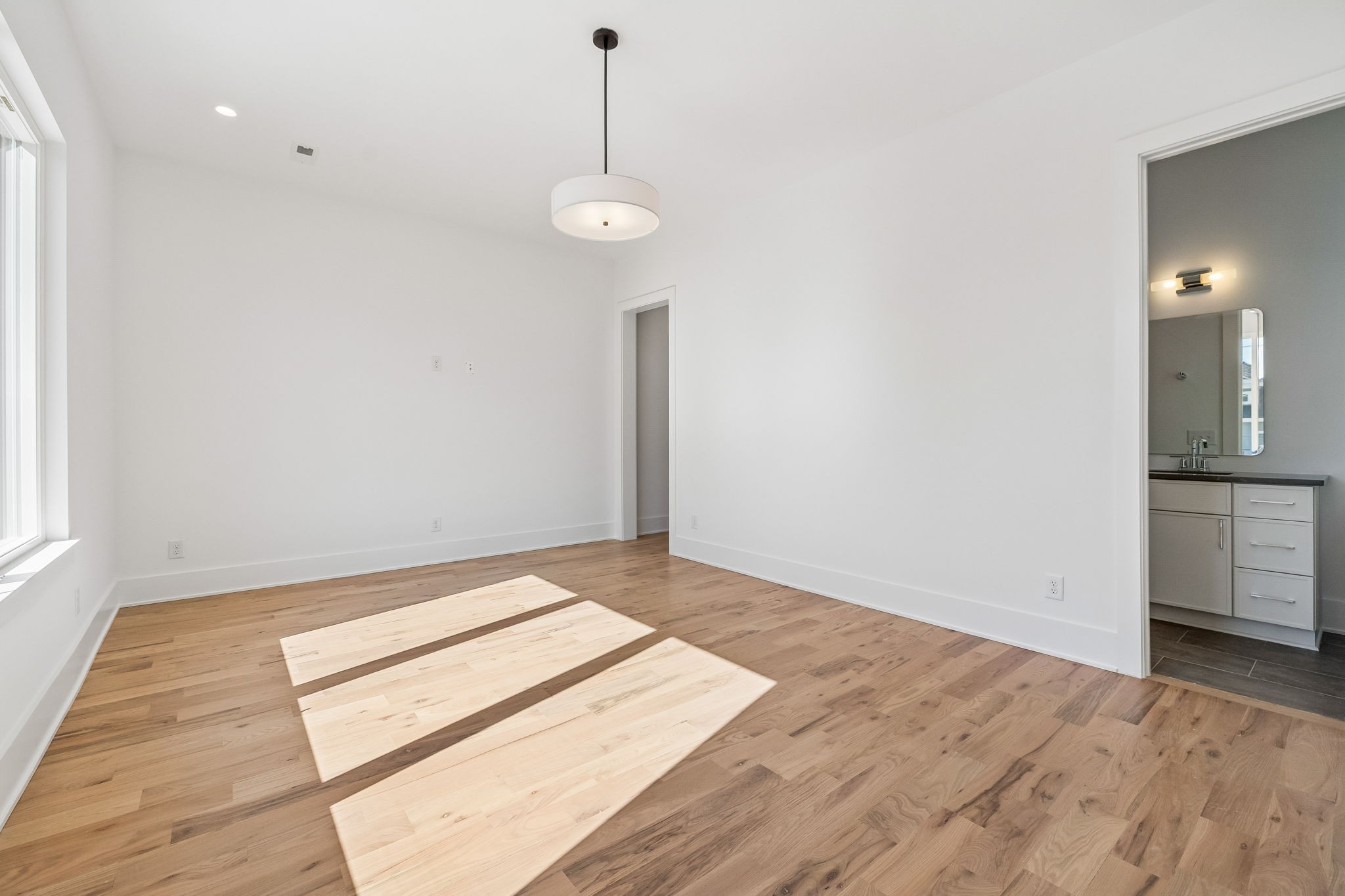 1625a Northview Ave Property Photo 38
