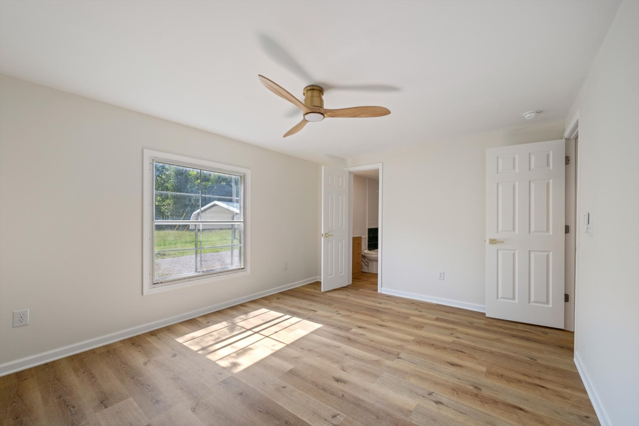 334 Deer Point Rd Property Photo 12