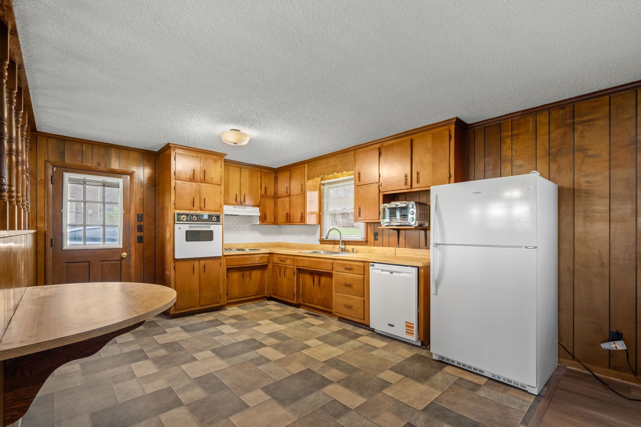 210 Lee Ave Property Photo 14