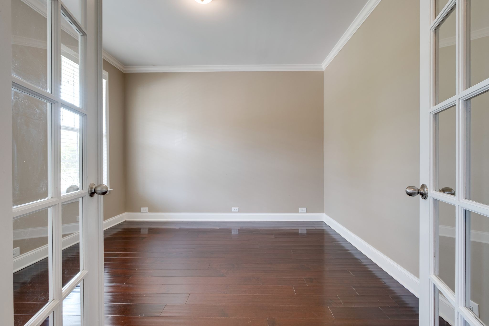 2105 Bedford Bnd Property Photo 6